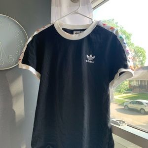 Adidas tshirt unisex
